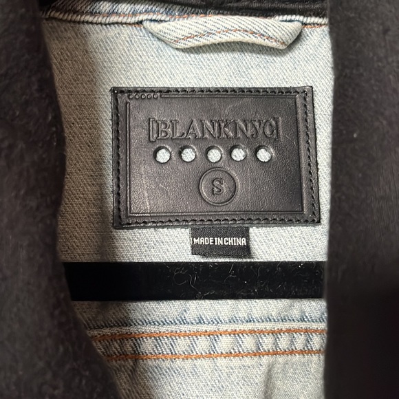 Blank NYC jean jacket - Picture 2 of 16